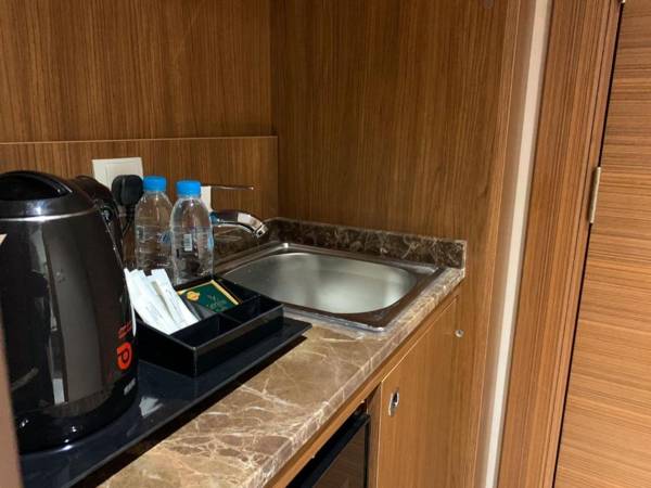 Midan Hotel & Suites Al Aziziya