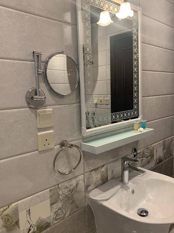 Holiday Plus Hotel Suites Al Marwa - هوليداي بلس المروة