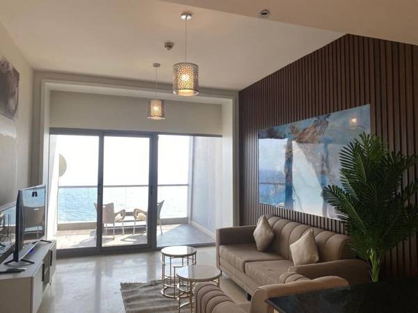 Sea View Apartment with beautiful Terrace