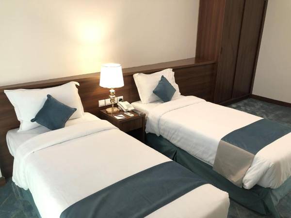 Zaha Al Madina Hotel