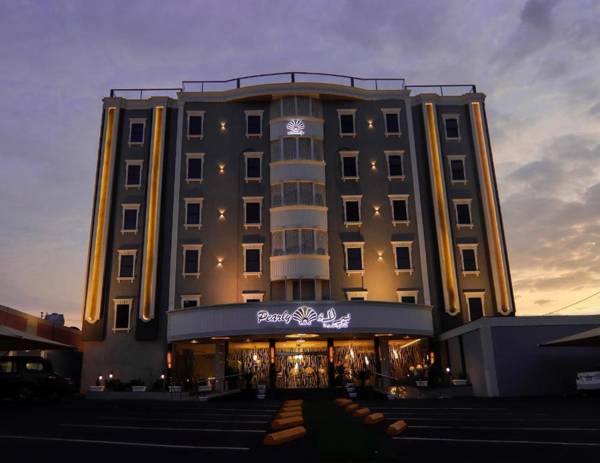Pearly Hotel
