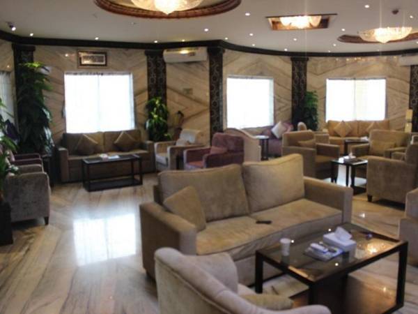 Ramada-Sa Ishbilya Apartment