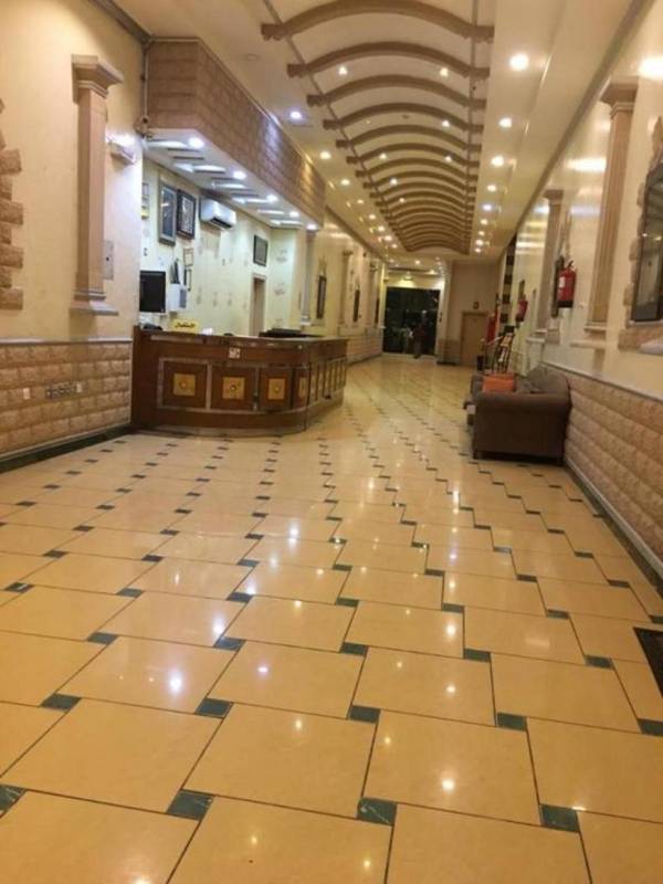 فندق المكان 113