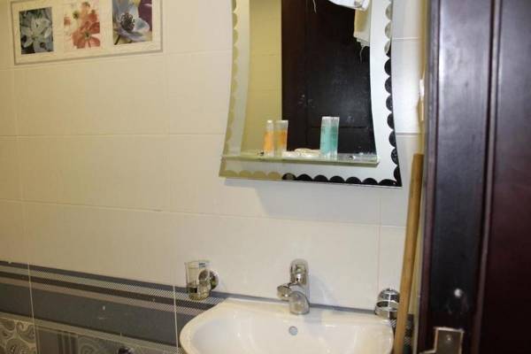 Danar Hotel Apartments 3