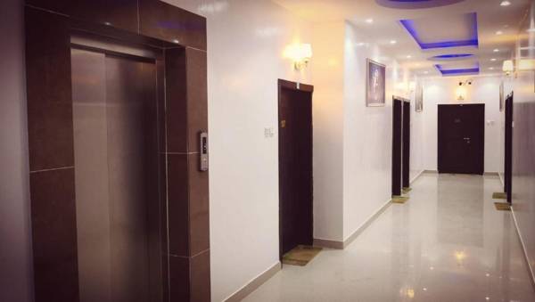 Queen Furnished Units