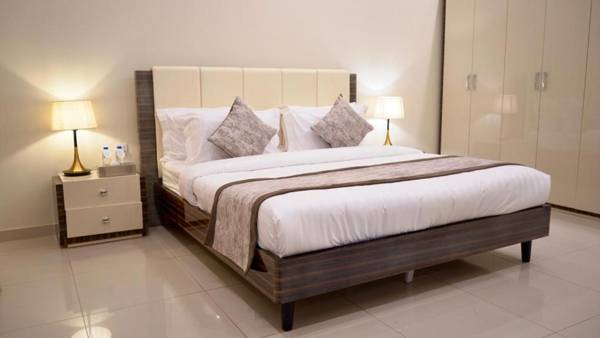 INDIUM SUITES Durrat AlArus for families only