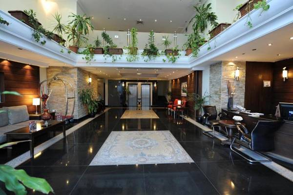 Lazord Palace Hotel Suites