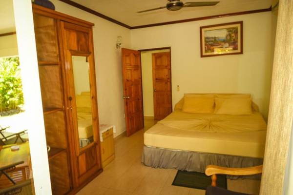 Skyblue Guesthouse - Self Catering