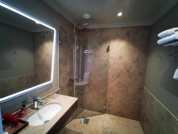 Elite Hotel Savoy
