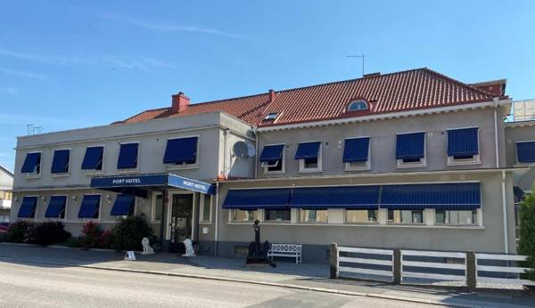 Port Hotel