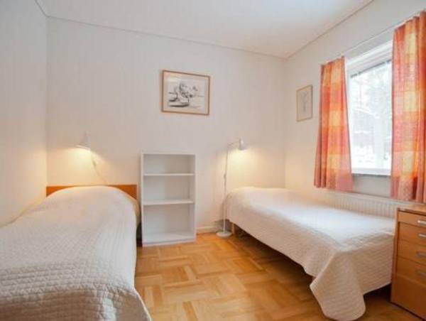 Hellidens Slott och Vandrarhem
