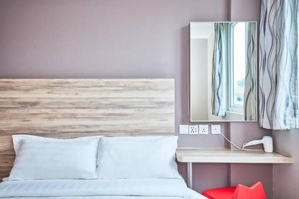 Ibis Budget Singapore Crystal