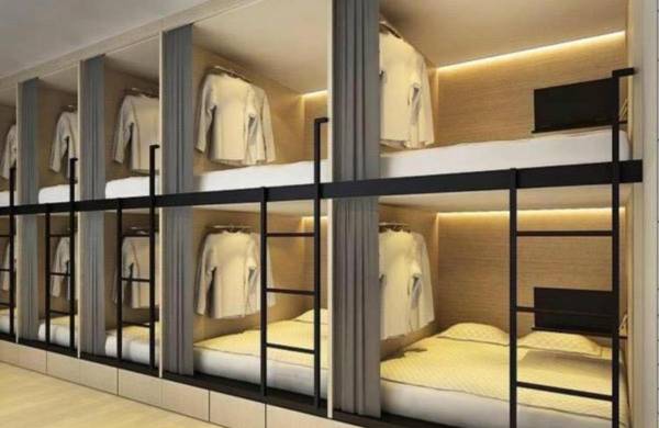 7 Wonders Boutique Capsule