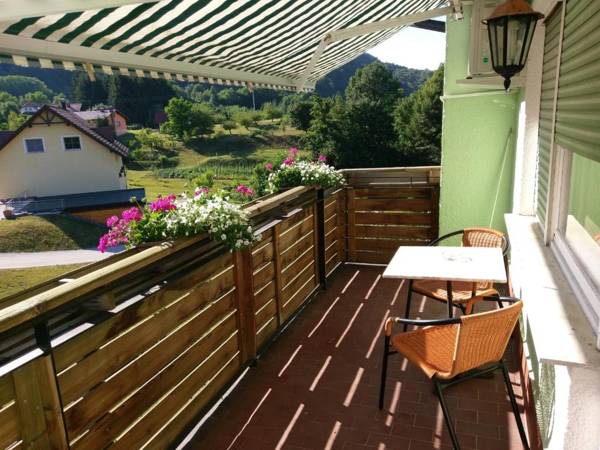 Apartments Domačija Mlaker