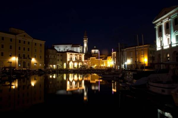 Blue Sea Apartment by Locap Group