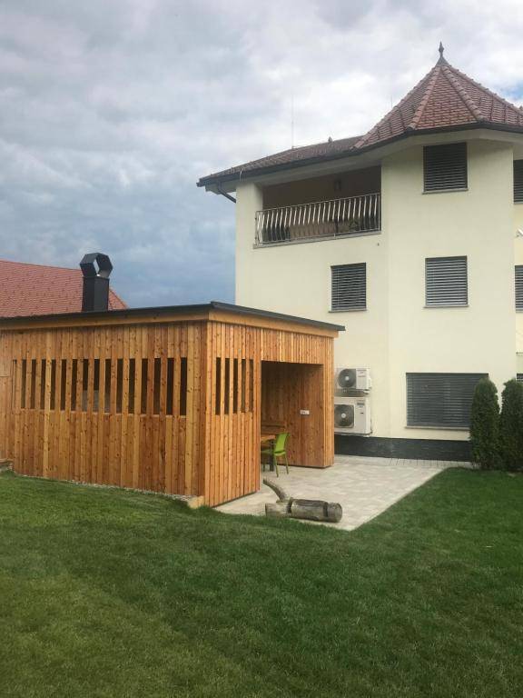 Apartments & Wellness Skok