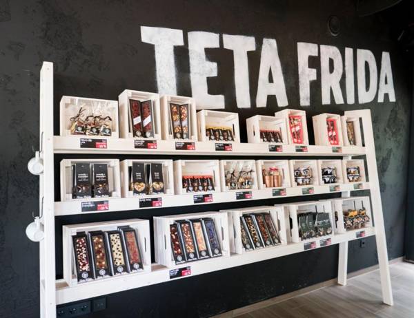 Luxury glamping Chocolate village