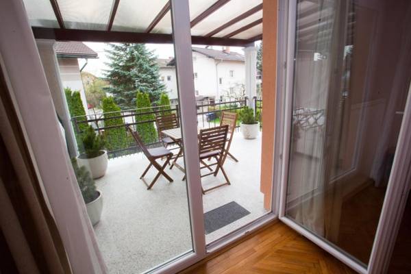 Alo Apartments Vila Klara