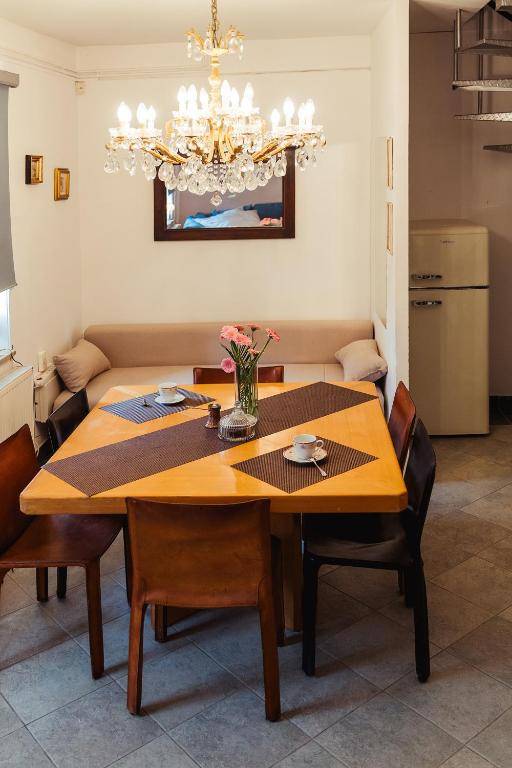 House Aurora - FREE Parking