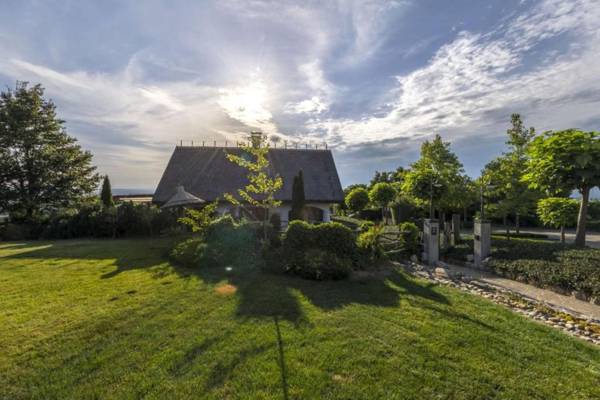 Cuk's Vineyard Chalet & Cottage With Wellness and Hot Tub