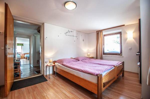 Hostel Rooms and Apartment Ceklin