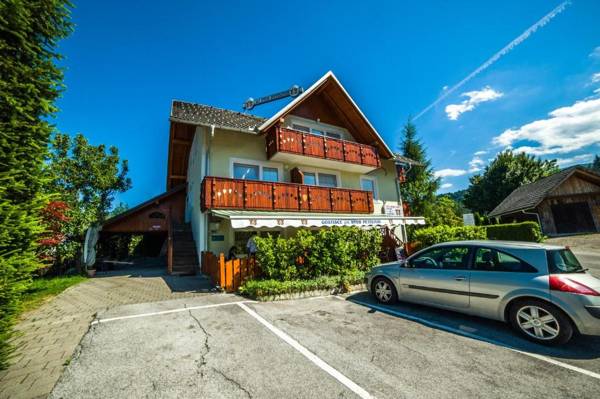 Gostišče Pri Dveh Petelinih