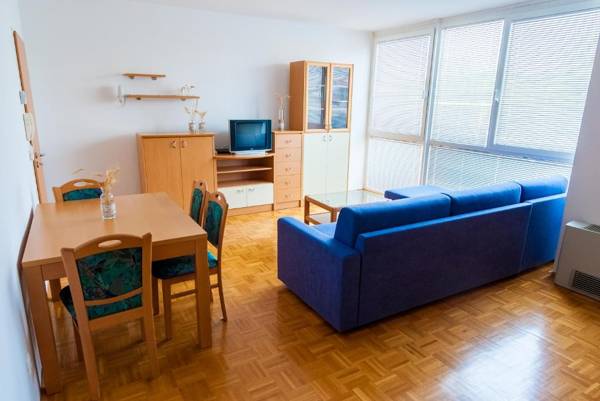 Apartments and Studios Perunika