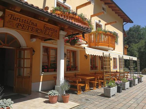 Farm Stay Peternelj