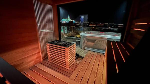 BOUTIQUE HOTEL11 rooftop SPA