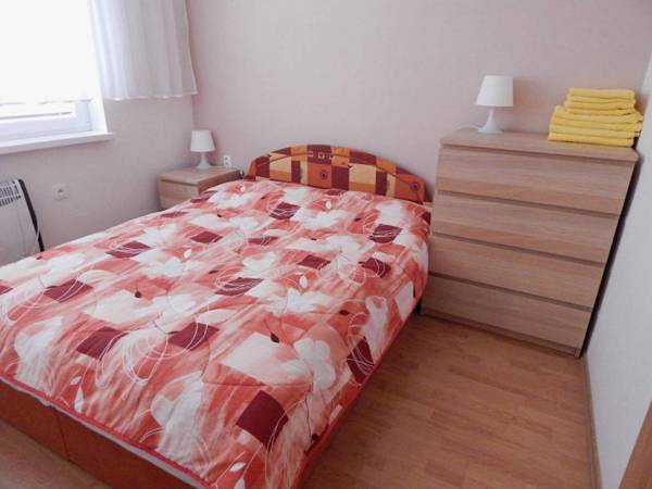 Chalupa u dedu a babky