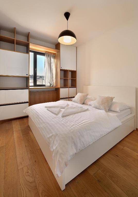 Contactless Key-Box Check-in Apartments by Ambiente