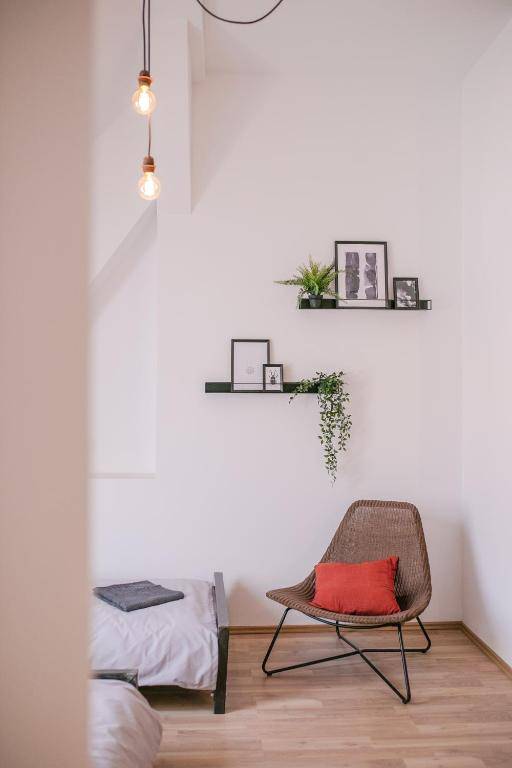 Unique Contactless Self Check-In Accommodation Schöndorf