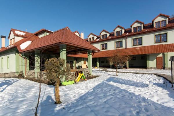 Pivnica a Penzion pri studni