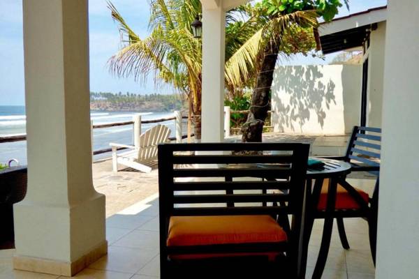 Vista Las Olas Surf Resort