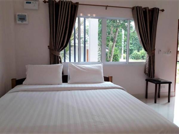 Maingam Resort Uthaitani