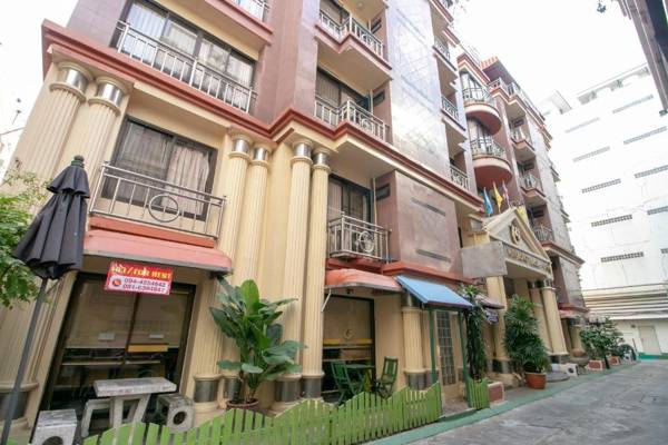 Vaccinated Staff - OYO 75385 Hotel Win Long