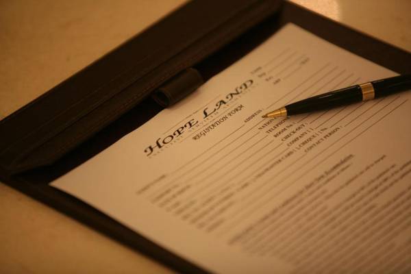 Hope Land Hotel 46/1