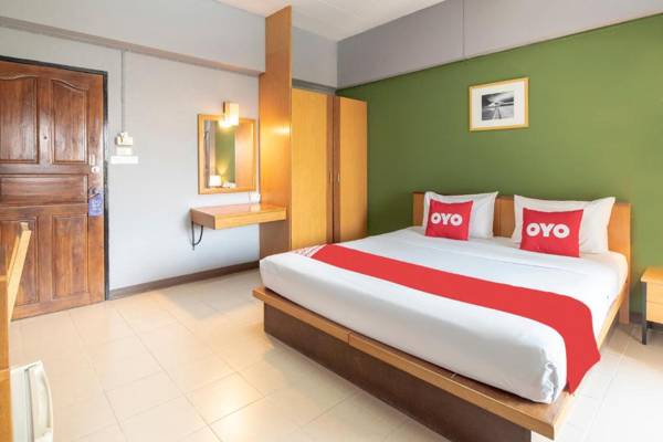 Vaccinated Staff -OYO 512 Plai And Herbs Suvarnabhumi Airport