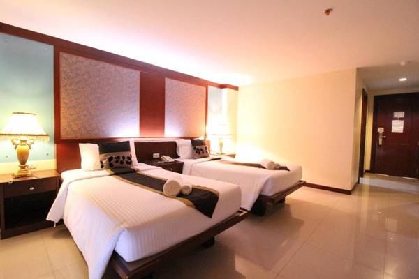 Convenient Grand Hotel SHA Extra Plus