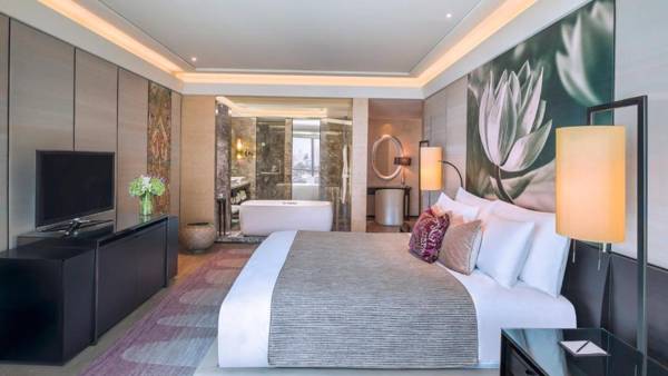 Siam Kempinski Hotel Bangkok - SHA Extra Plus Certified