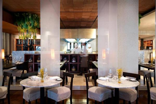 Anantara Siam Bangkok Hotel - SHA Extra Plus Certified