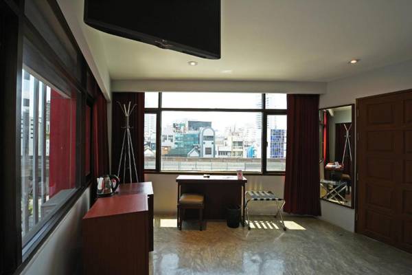 Ruamchitt Plaza Hotel