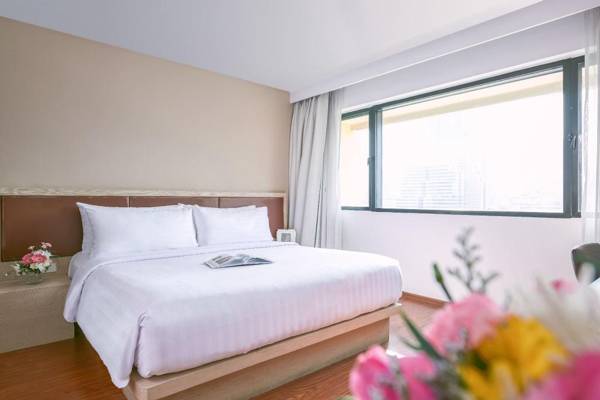 Narai Hotel (SHA Extra Plus)