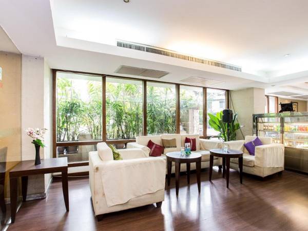 Bangkok Centre Hotel - SHA Extra Plus