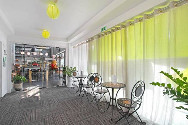 D Varee Xpress Makkasan Hotel