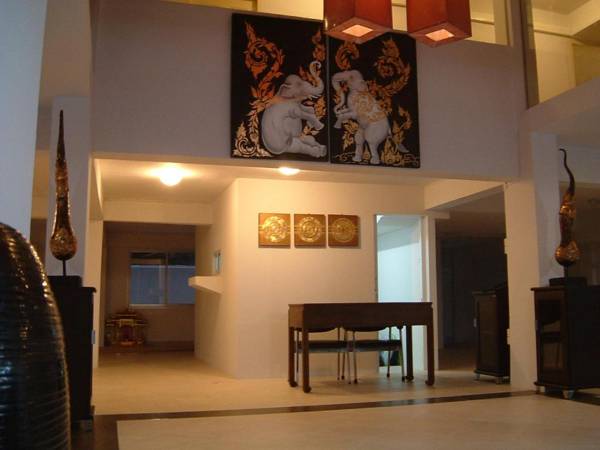 The Boss Sathorn Hotel