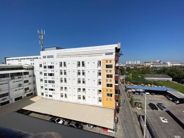 Lee's Mark Residence