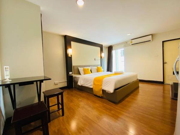 Lee's Mark Residence