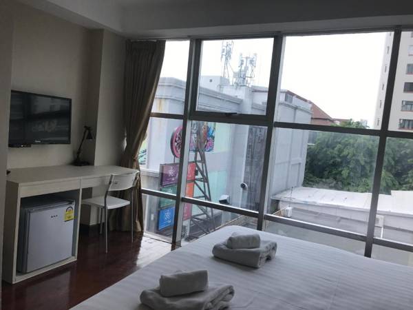 Snooze Hotel Thonglor Bangkok