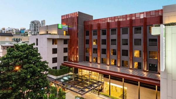 Holiday Inn Express Bangkok Sathorn an IHG Hotel - SHA Extra Plus Certified